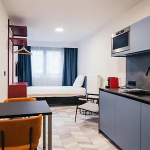 2* Otel Roxi